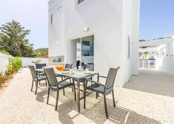 Bay 15 빌라 프로타라스