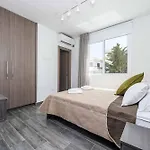 Bay 15 Villa